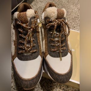 Size 8 Michael Kors furry sneakers
